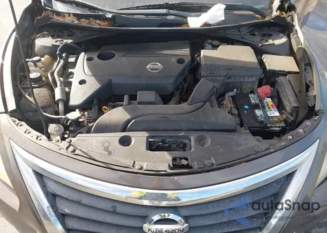 2015 Nissan Altima 2.5/2.5 S/2.5 Sl/2.5 Sv z USA, uszkodzony, nr VIN 1N4AL3AP7FN301486